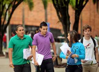 ¿Por qué los jóvenes adoran a AMLO?