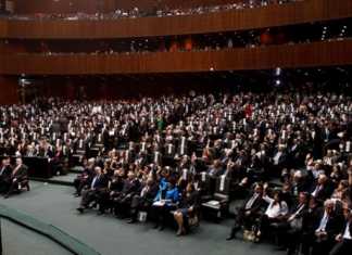 Los Diplomáticos Ganarán Menos… A Menos De Que Ganen Igual