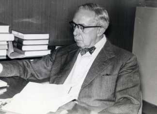 El poder difama al crítico