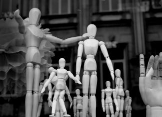 La hora de la sociedad