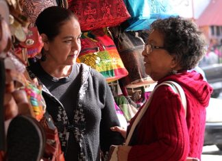 Temen pase crisis de económica a financiera Actualmente la tienda se encuentra frente al casino Caliente entre las calles tercera y cuarta, después de que el encargado de la renta le pidiera el local, mismo que se convirtió en restaurante. Foto Viviana Gómez