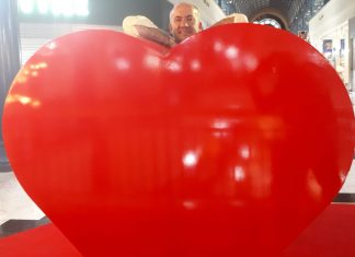 “Hermano … ¡Toma mi mano!”