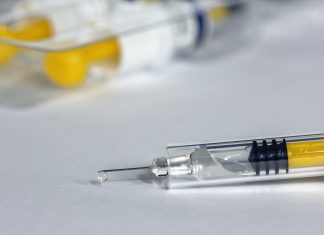 Mitos médicos: 13 mitos sobre la vacuna COVID-19