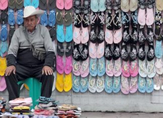 Con leve caída la actividad del sector informal aportó el 22% al PIB de México