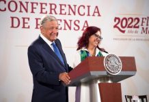 Sí, la política por encima de la educación