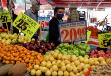 Economistas suben estimados de inflación en 2025 y 2026, dice encuesta Banxico