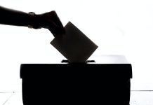 Revisan amenazas para la democracia en naciones de América Latina y el mundo
