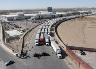 México podría interponer queja ante el T-MEC y OMC por cerrar puentes fronterizos en Texas