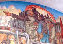 Mural de Diego Rivera Karl Marx mostrando el Manifiesto comunista a unos trabajadores