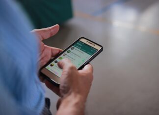 Aumentan en EU las revisiones de celulares a viajeros en aeropuertos