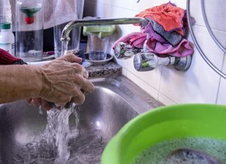 Mujeres dedicaron 64.8% de su tiempo al trabajo no remunerado: Inegi Labores domésticas