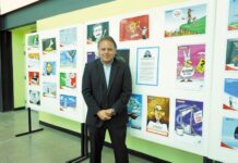 Inauguran en Museo del Trompo exposición de caricatura política de Javier Velazco Amarillas