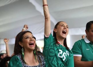 La presidenta Claudia Sheinbaum y Clara Brugada asisten a festejos públicos por la inauguración del Mundial 2026