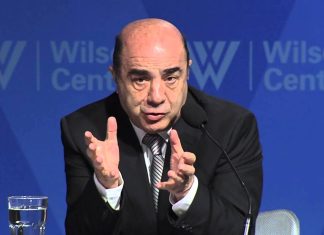Caso Ayotzinapa: retiran prisión domiciliaria a Murillo Karam, pero usará brazalete electrónico