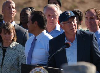 Ken Salazar pide dejar atrás el caso del Mayo Zambada y enfocarse en la seguridad en México