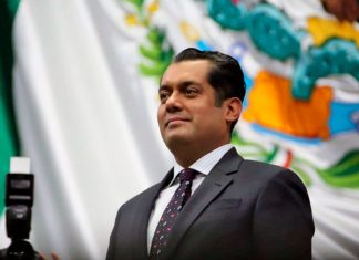 Sergio Gutiérrez justifica a Mario Delgado tras hacer uso político de la Beca Rita Cetina