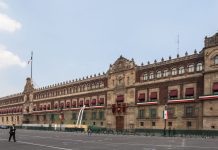AMLO y su lista de periodistas “pagados”: el antecedente detrás de la polémica de Luisa María Alcalde