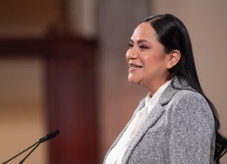 Ariadna Montiel, captada orientando a youtuber contra ‘Alito’ Moreno
