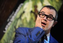 Aleks Syntek estalla de nuevo: Amenaza con irse a Inglaterra y desata polémica al mencionar a la Virgen de Guadalupe