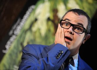 Aleks Syntek estalla de nuevo: Amenaza con irse a Inglaterra y desata polémica al mencionar a la Virgen de Guadalupe