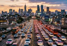 Los mexicanos pierden 111 horas al año atrapados en el tráfico: este es el costo para sus vidas