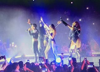 ¿Cuántos años tenía Sasha Sokol cuando entró a Timbiriche y cómo era la relación con sus padres?