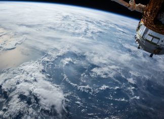 Google lanza su primer satélite para llevarse los centros de datos al espacio