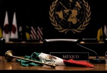 La diplomacia vuela bajo